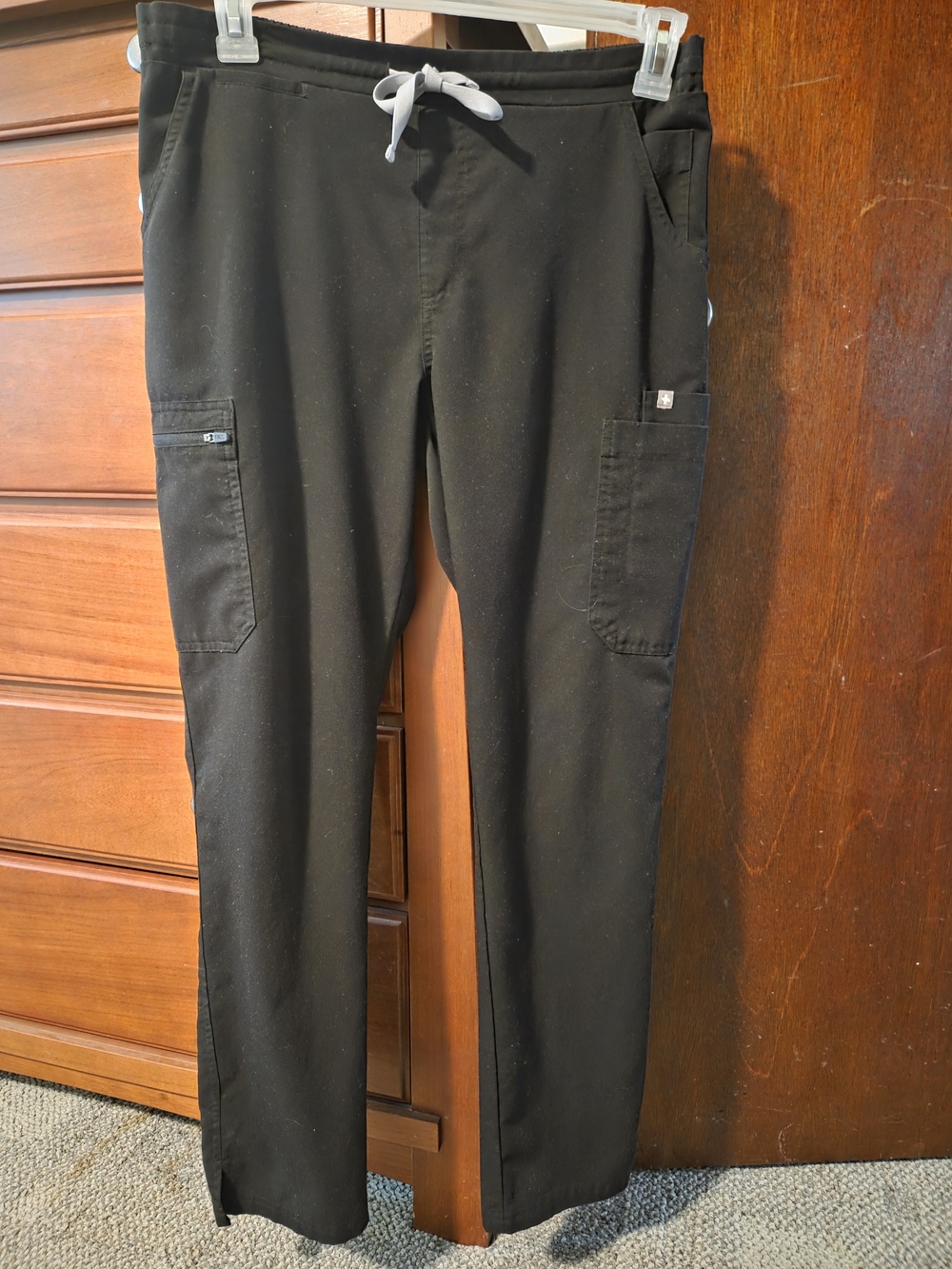 Figs Yola Skinny Cargo. Women's Black Cargo Drawstring Pants